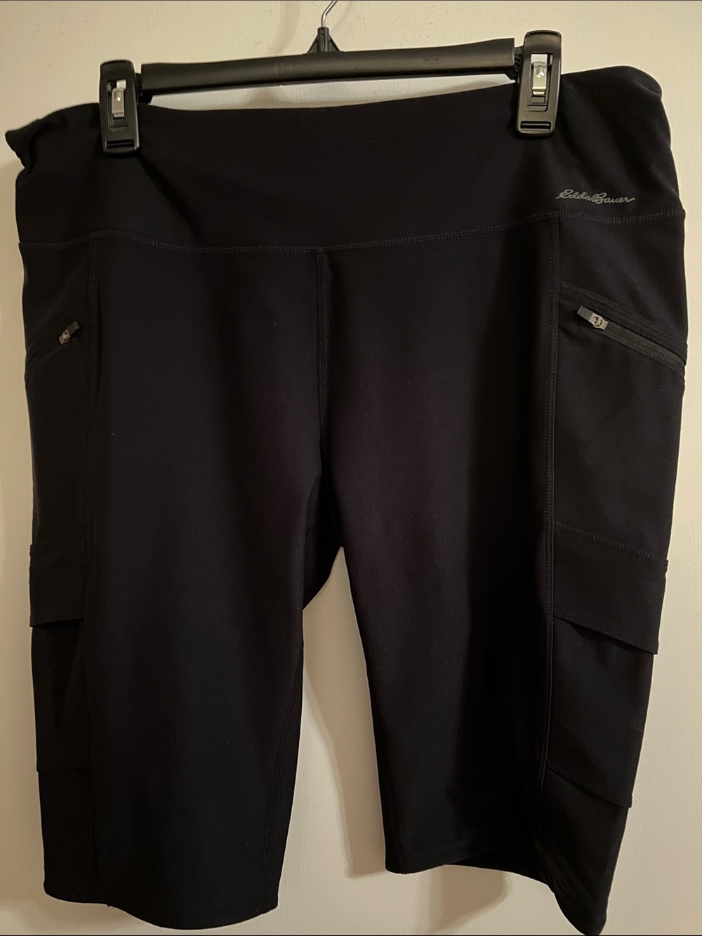 Eddie Bauer Black Stretch Cargo Knee-Length Shorts